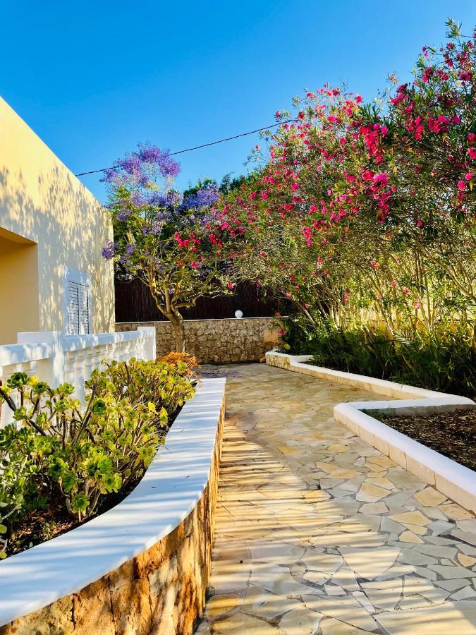 Villa Con Piscina Gigante Sant Francesc de s'Estany エクステリア 写真