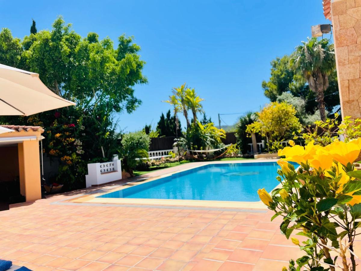 Villa Con Piscina Gigante Sant Francesc de s'Estany エクステリア 写真