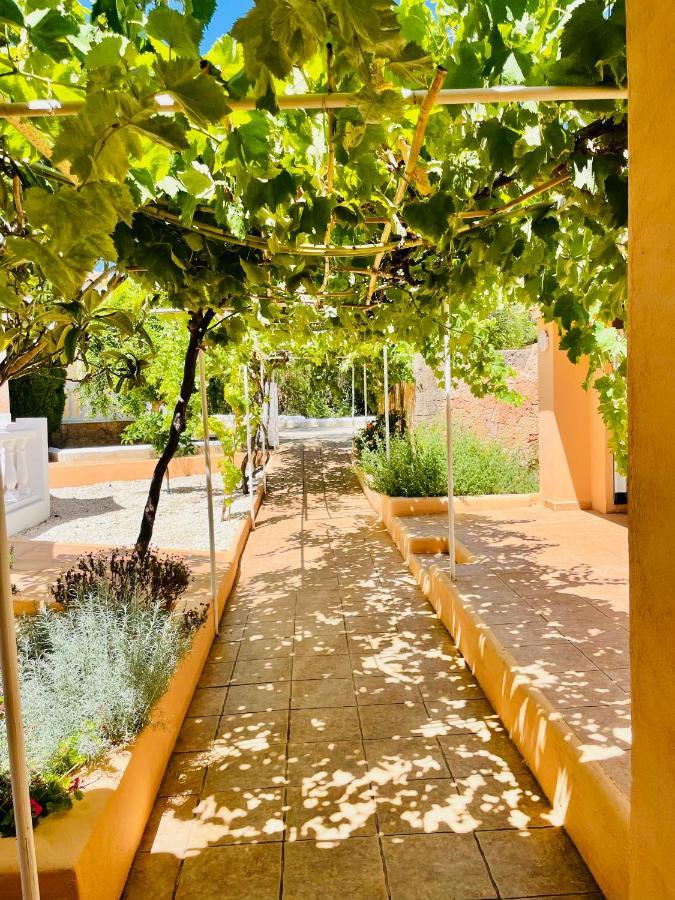 Villa Con Piscina Gigante Sant Francesc de s'Estany エクステリア 写真