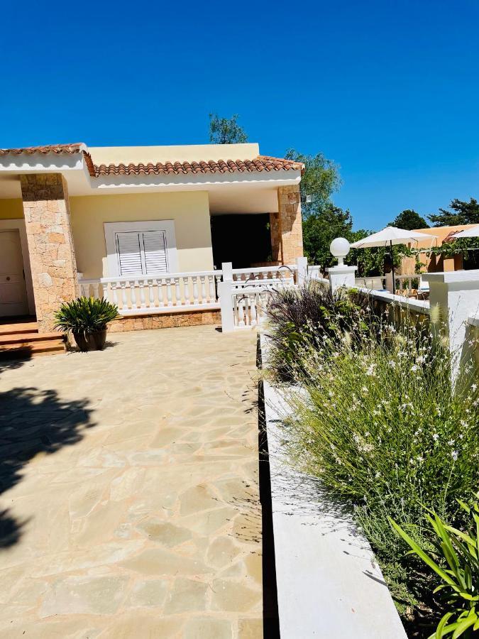 Villa Con Piscina Gigante Sant Francesc de s'Estany エクステリア 写真