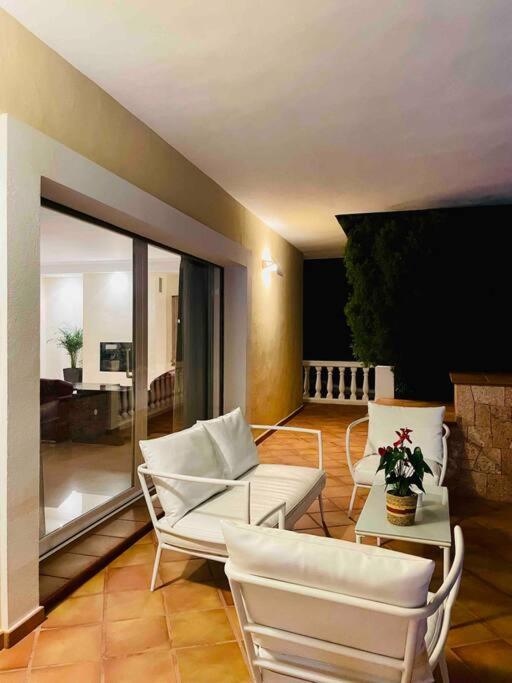 Villa Con Piscina Gigante Sant Francesc de s'Estany エクステリア 写真