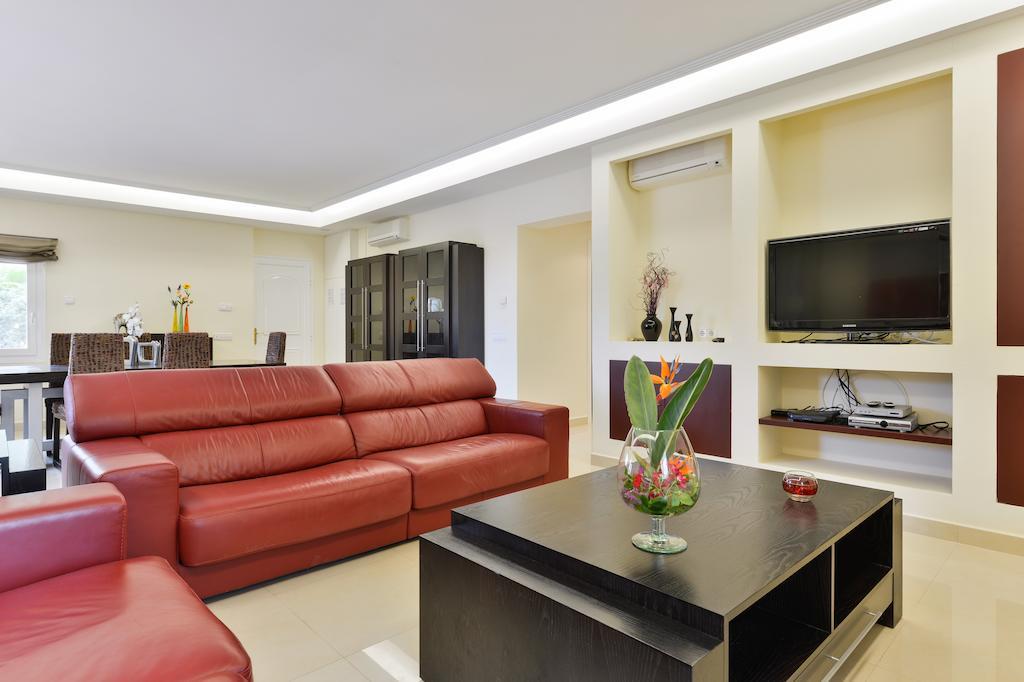 Villa Con Piscina Gigante Sant Francesc de s'Estany 部屋 写真